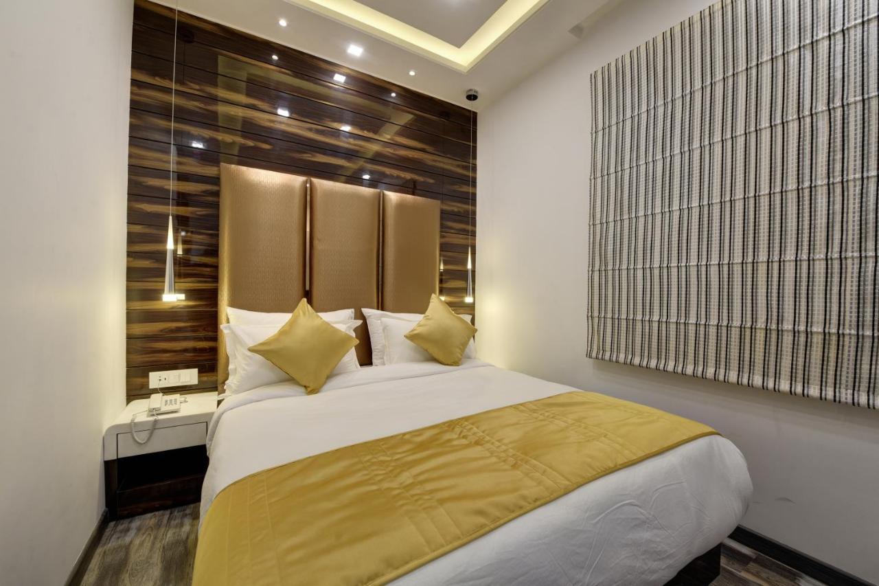 Hotel Golden Tree Noida Esterno foto