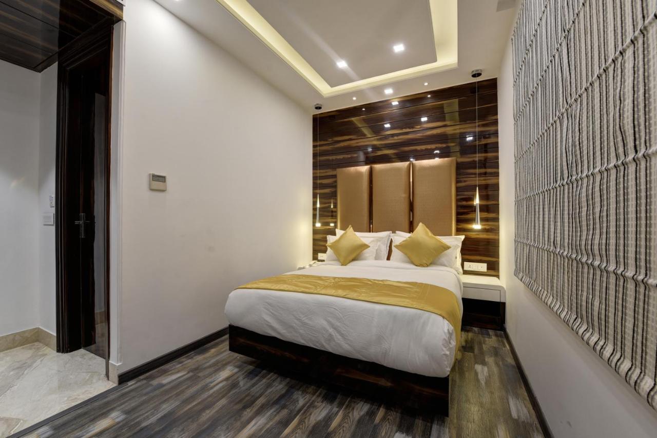 Hotel Golden Tree Noida Esterno foto